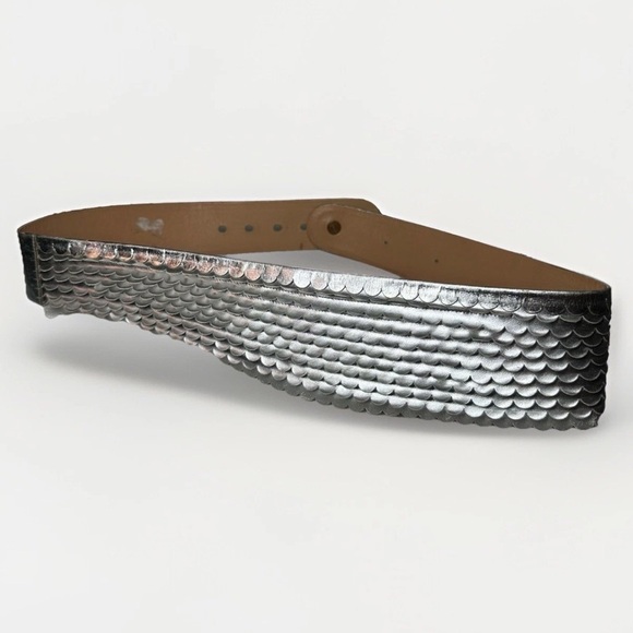 Vintage Charles Jourdan Belt Women\'s Silver Tone Metallic Leather Made France M